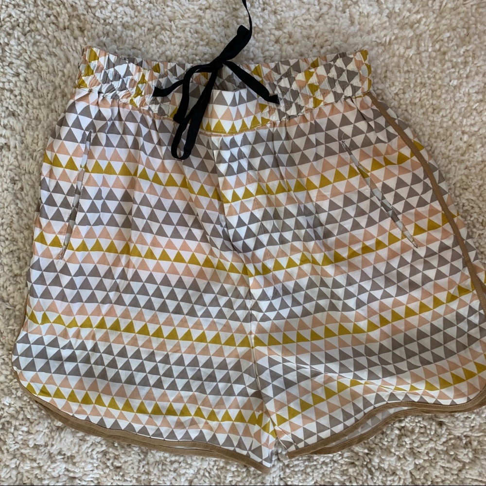 M.Griffoni women’s drawstring dressy shorts.